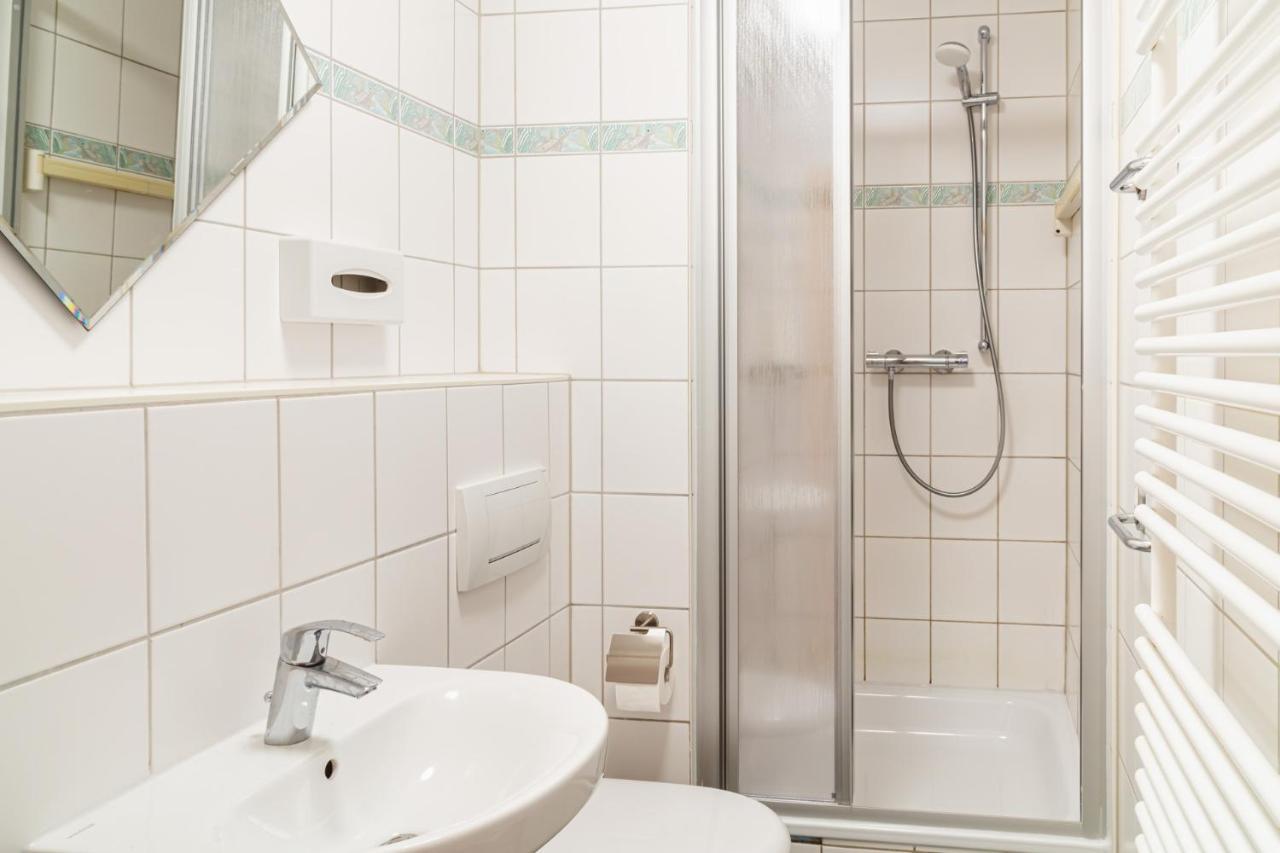 Hanse Appartments Ii Warnemuende Mit Parkplatz Apartment Rostock